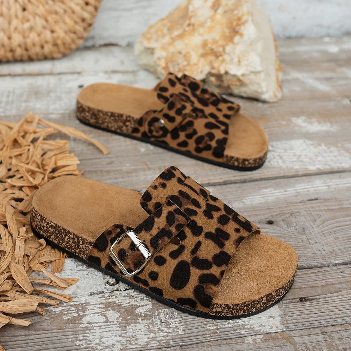 Damskie sandały korkowe Leopard – regulowane klapki na lato